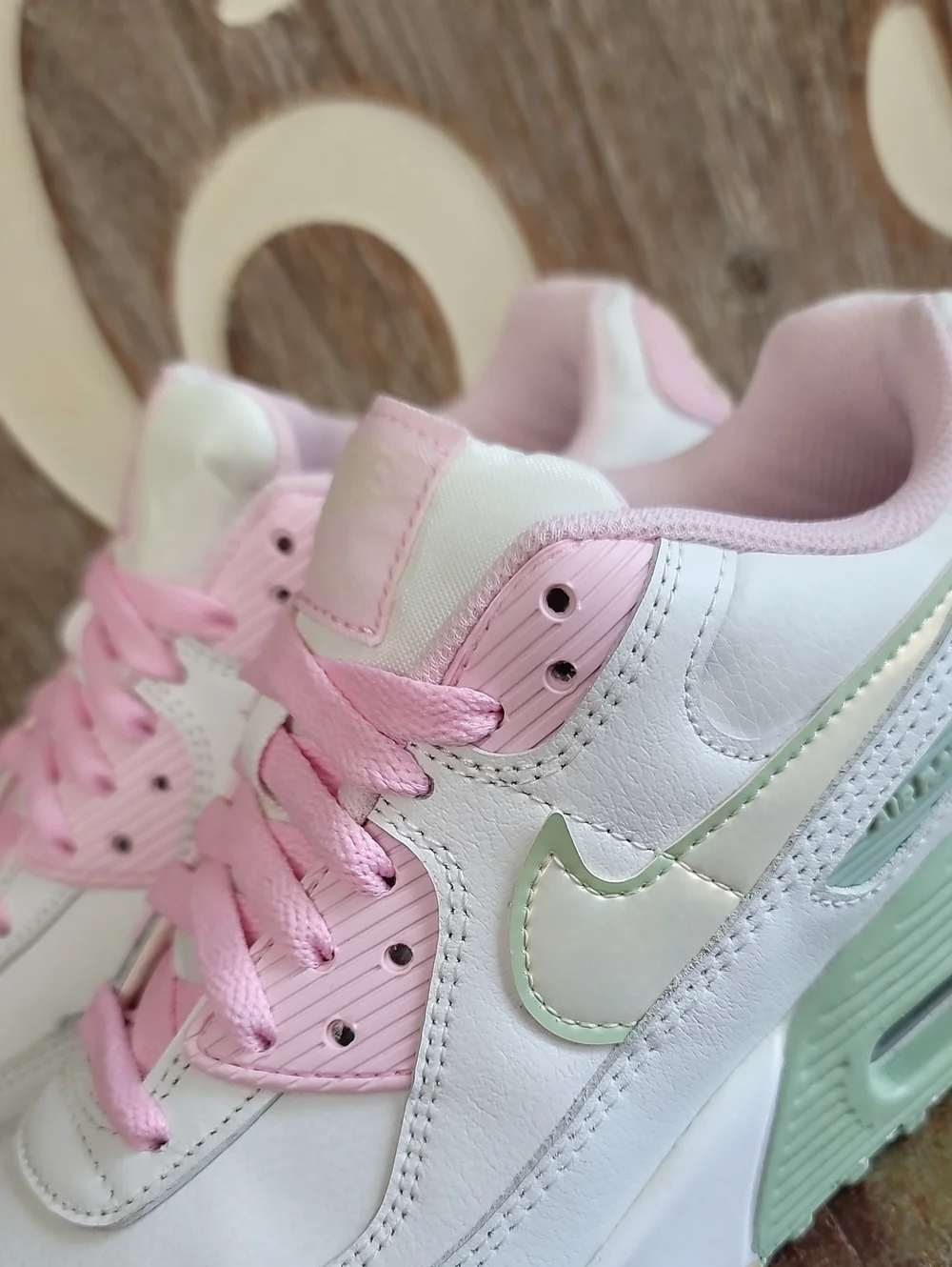 🔥 Nike Air Max 90 LTR Special Edition "Pink Foam/ Honeydew" Wmns 8, Like New - Picture 15 of 15